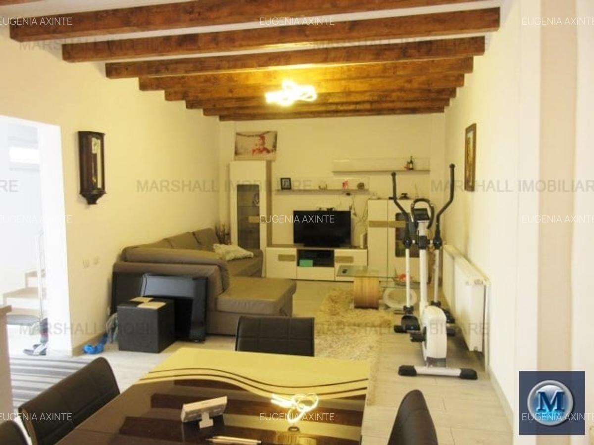Casă cu 3 camere în Central - 1