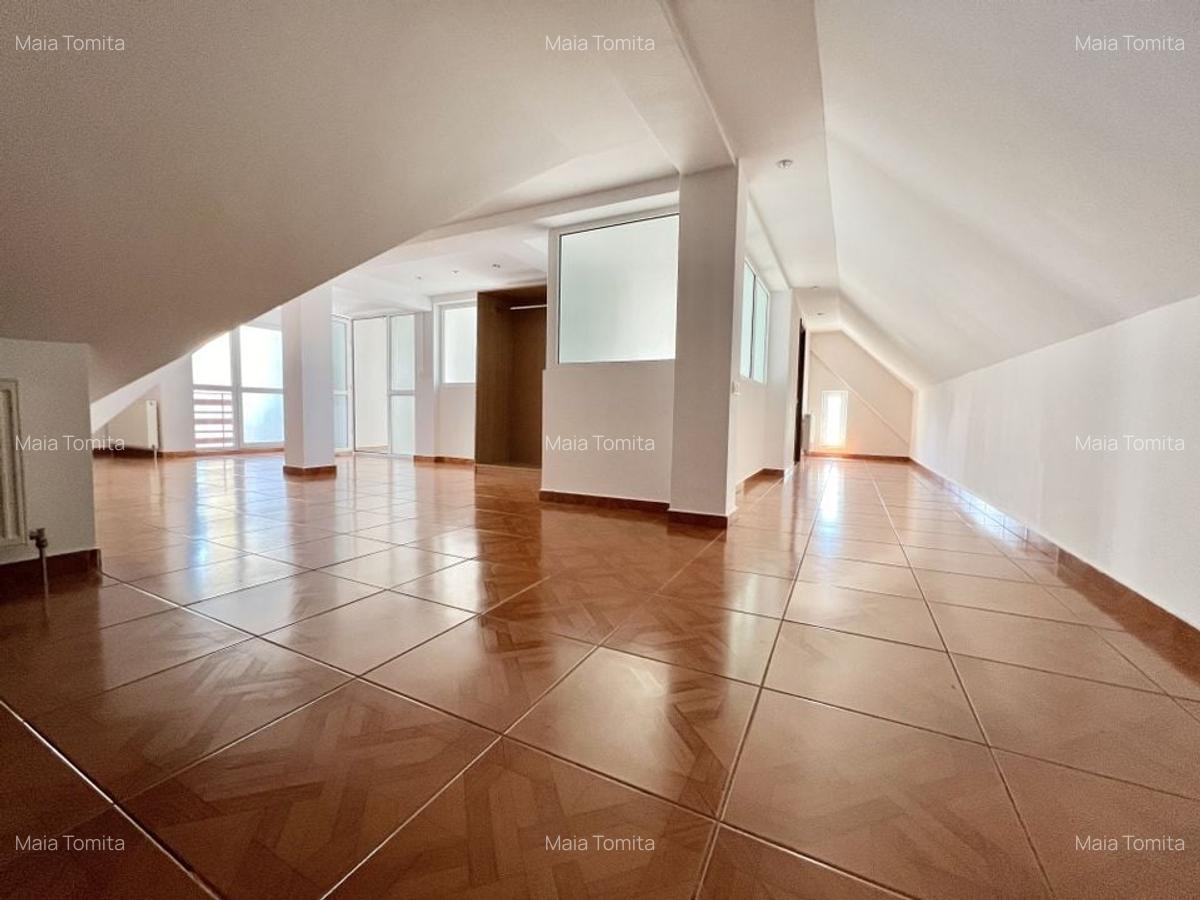 Zona Iancu Nicolae / Vilă cu grădină generoasă și piscină - 23
