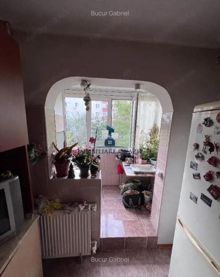 Apartament 4 camere Semidecomandat Panselelor - Aparatorii Patriei - 2