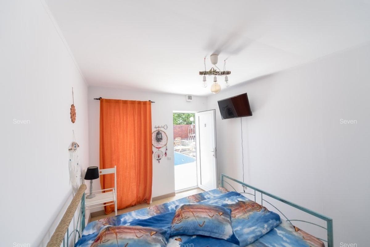Exclusiv! Pensiune 6 camere - Vama Veche - Centru - 245.000 euro ( Cod E8) - 55