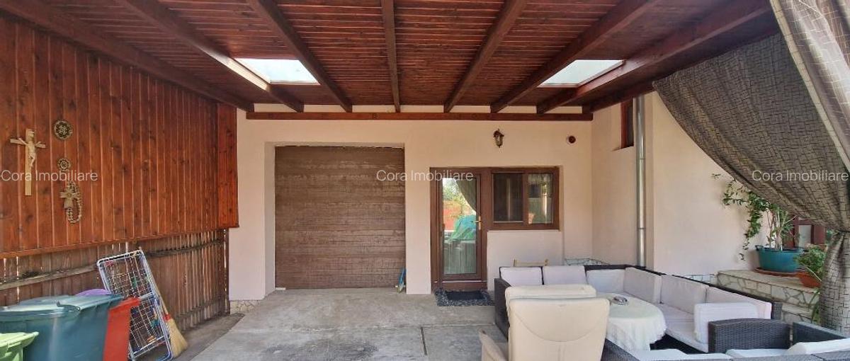 Casa de vanzare, Sanmartin la intrarea in localitate - 15