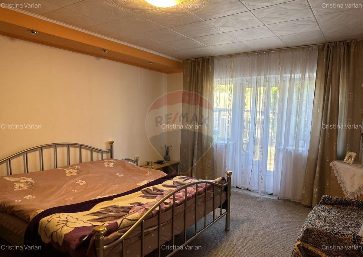 Casa / Vila cu 4 camere de vanzare in zona Periferie - 5