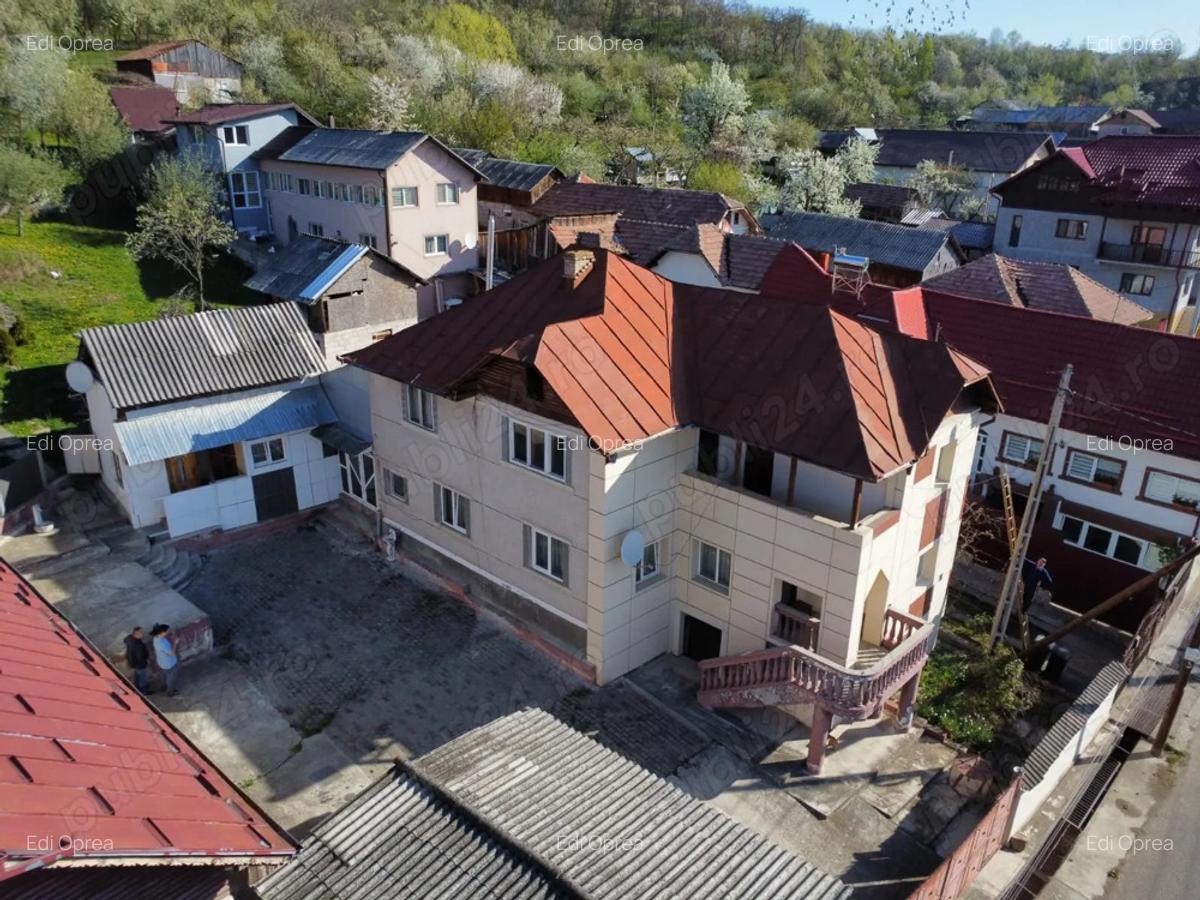 Casa cu teren in zona Dambovi?a - 4