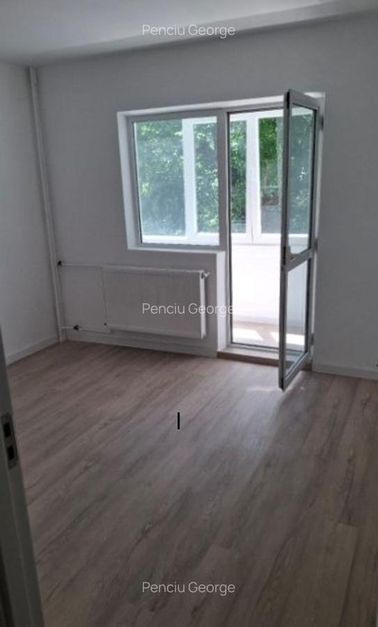 Apartament 3 Camere Decomandat, Renovat  bloc 1979 - 4