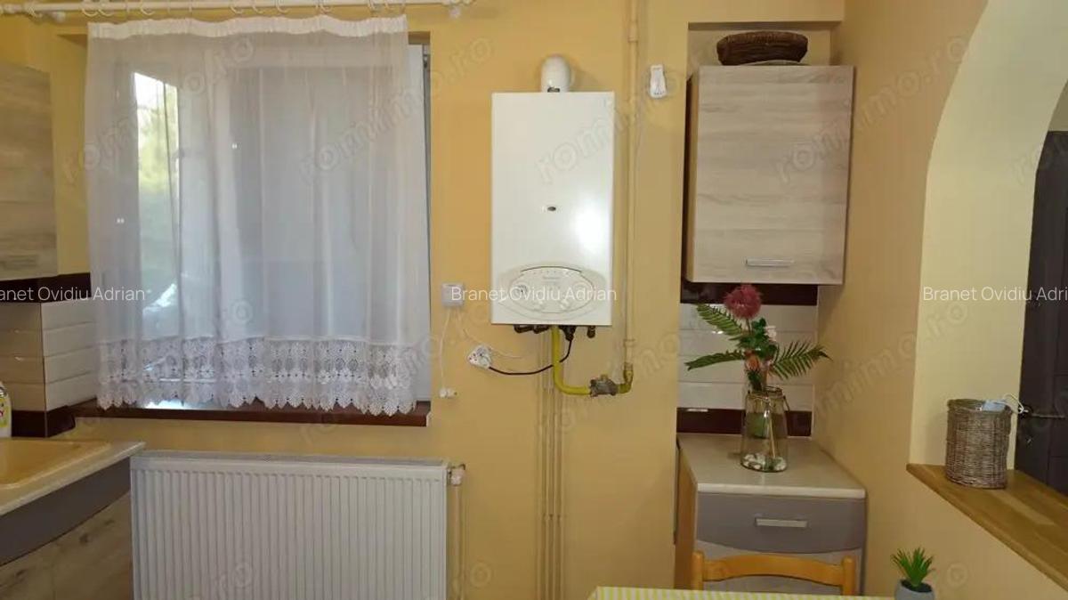 Inchiriez apartament 2 camere in Deva, zona ultracentrala (Casa de Cultura), etaj 1, - 6