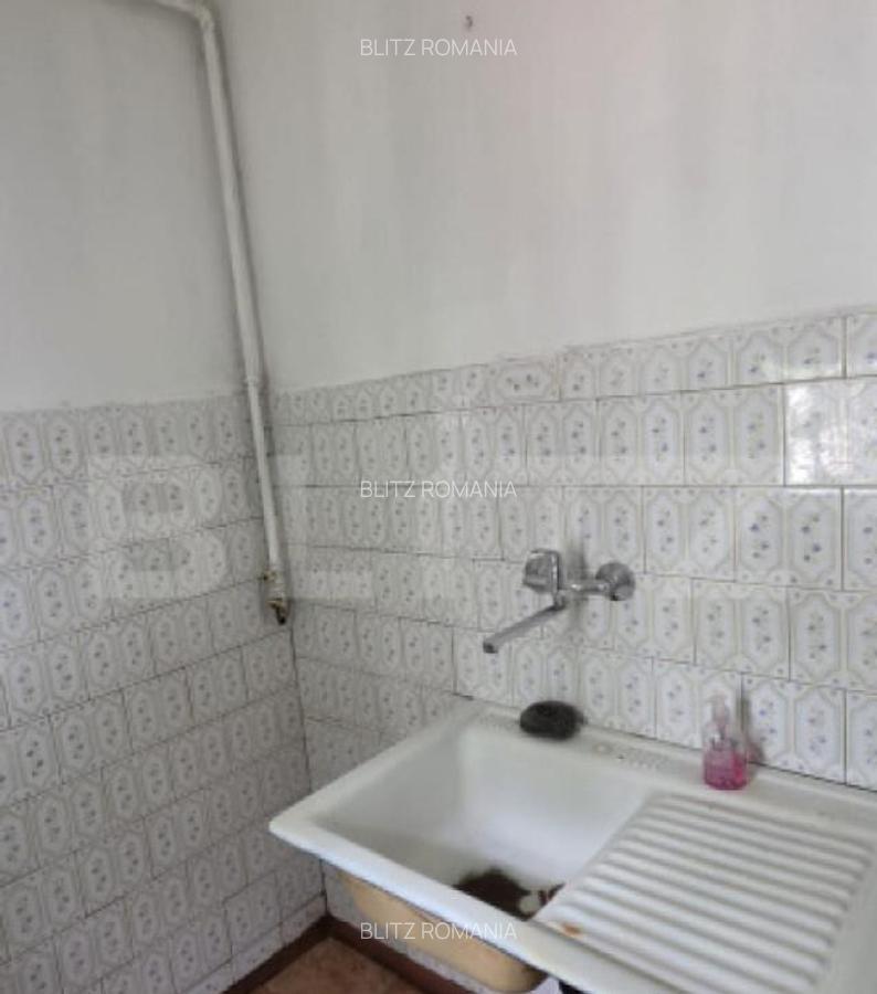 Apartament 3 camere, etaj 1, zona Vest - 4