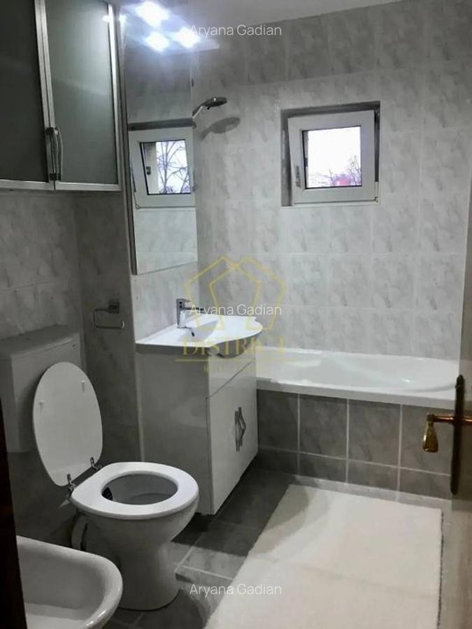 Apartament cu 4 camere decomandat în Torontalului - 8