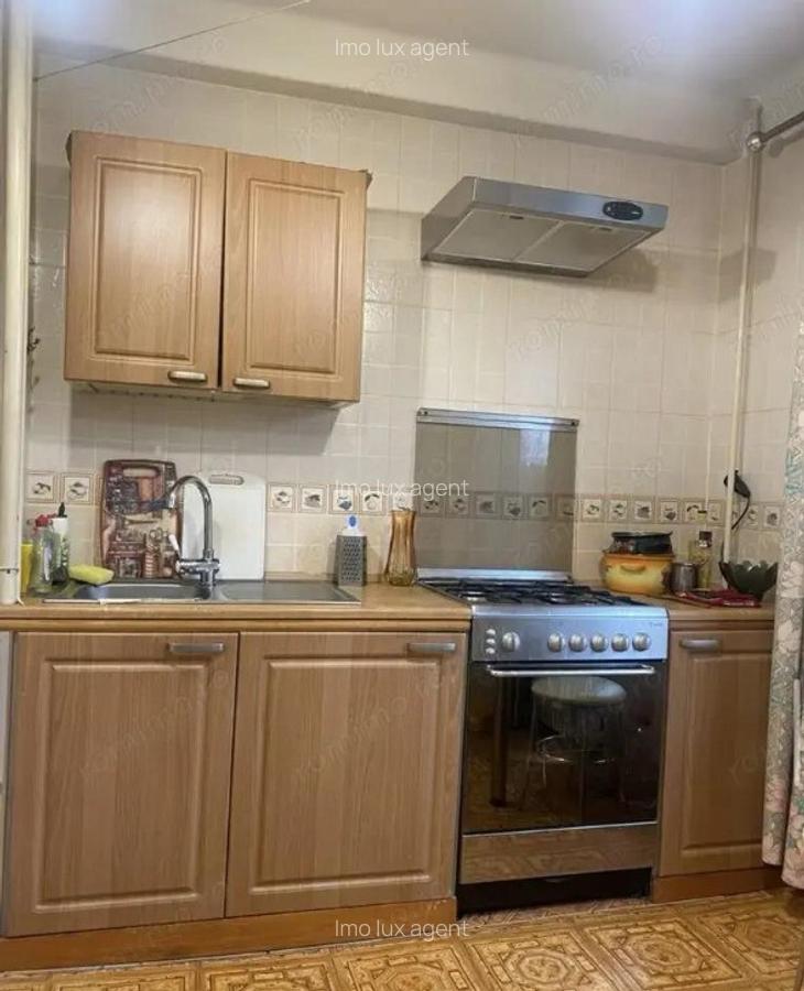 Garsoniera in zona Izvor - 2