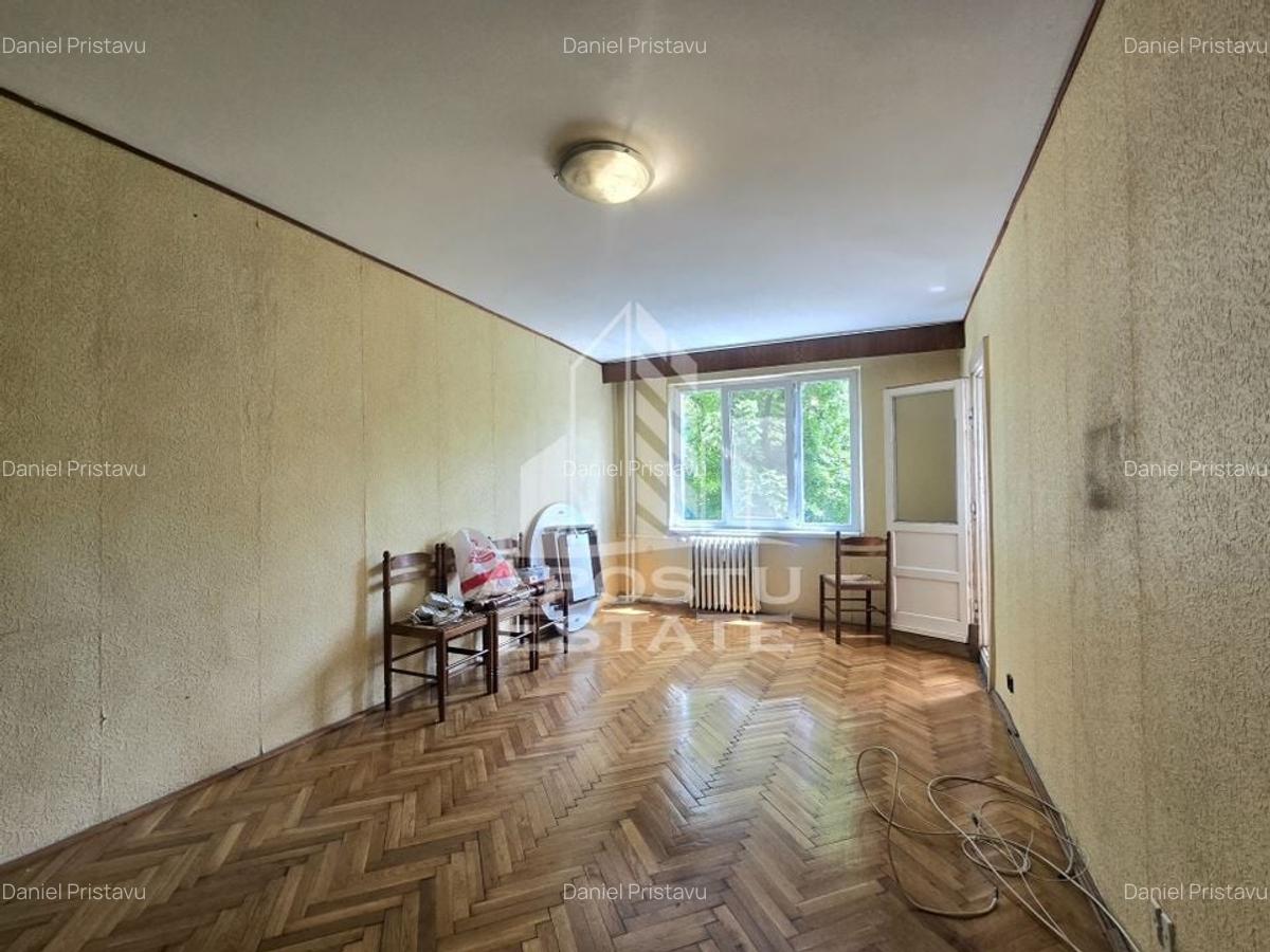 Apartament cu 3 camere decomandat, mobilat în Circumvalațiunii - 1
