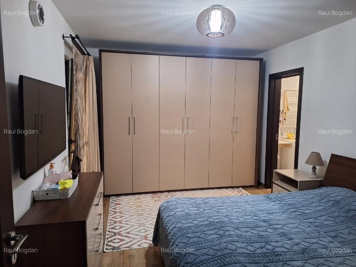 De vanzare CASA in cartierul Balcescu - 13