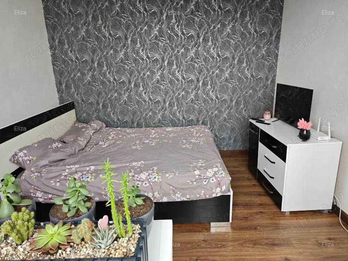 De vanzare apartament cu doua camere zona Spitalul Judetean - 2