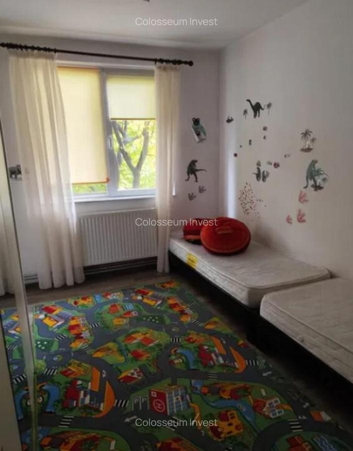 Apartament 2 camere, semidecomandat - zona Vlahuta - 3