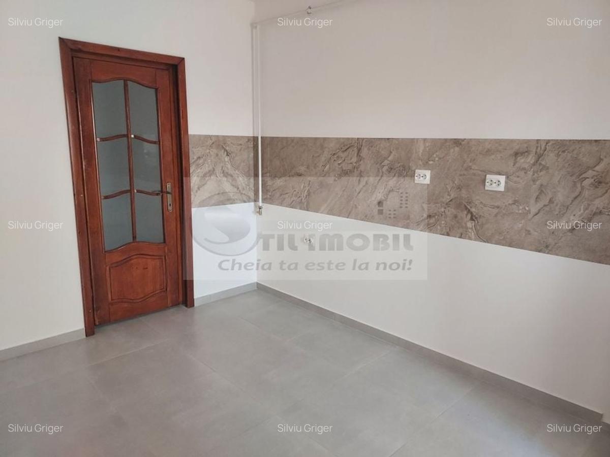 Apartament Pacurari 3 Camere Bloc 1990 | 156.000 € - 8