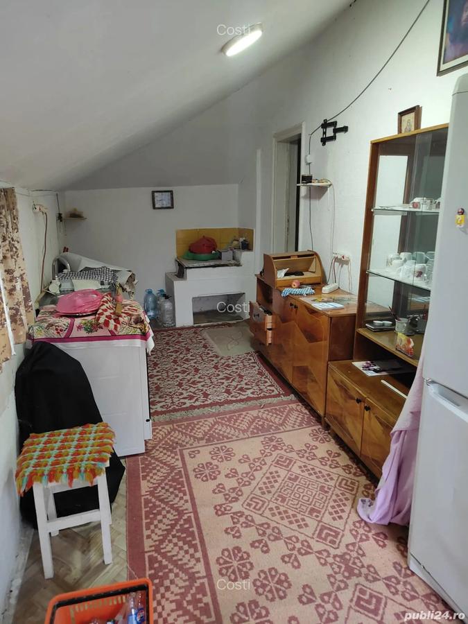 Casa Ivesti - centru - 1