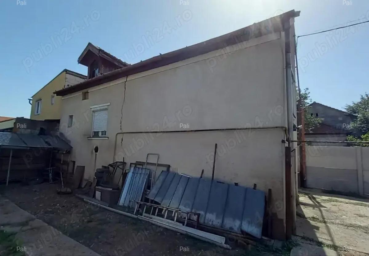 Casa 2 camere, zona Burdea, singur in curte - 3