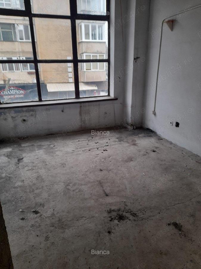 Ultracentral, etaj 1, posibil birouri, cabinete sau locuinte. - 5