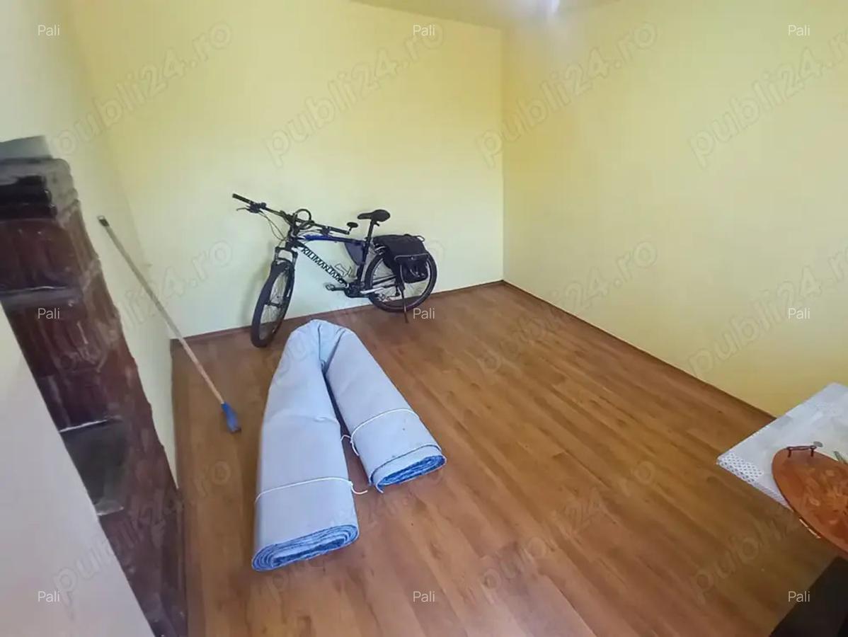 Casa 2 camere, zona Burdea, singur in curte - 8
