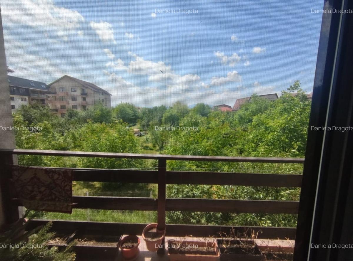 Apartament 2 camere decomandate zona Coresi - 1