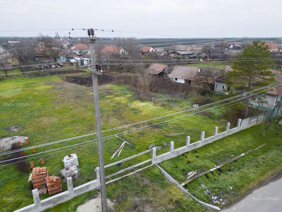 Teren intravilan in Peregu Mic - 5