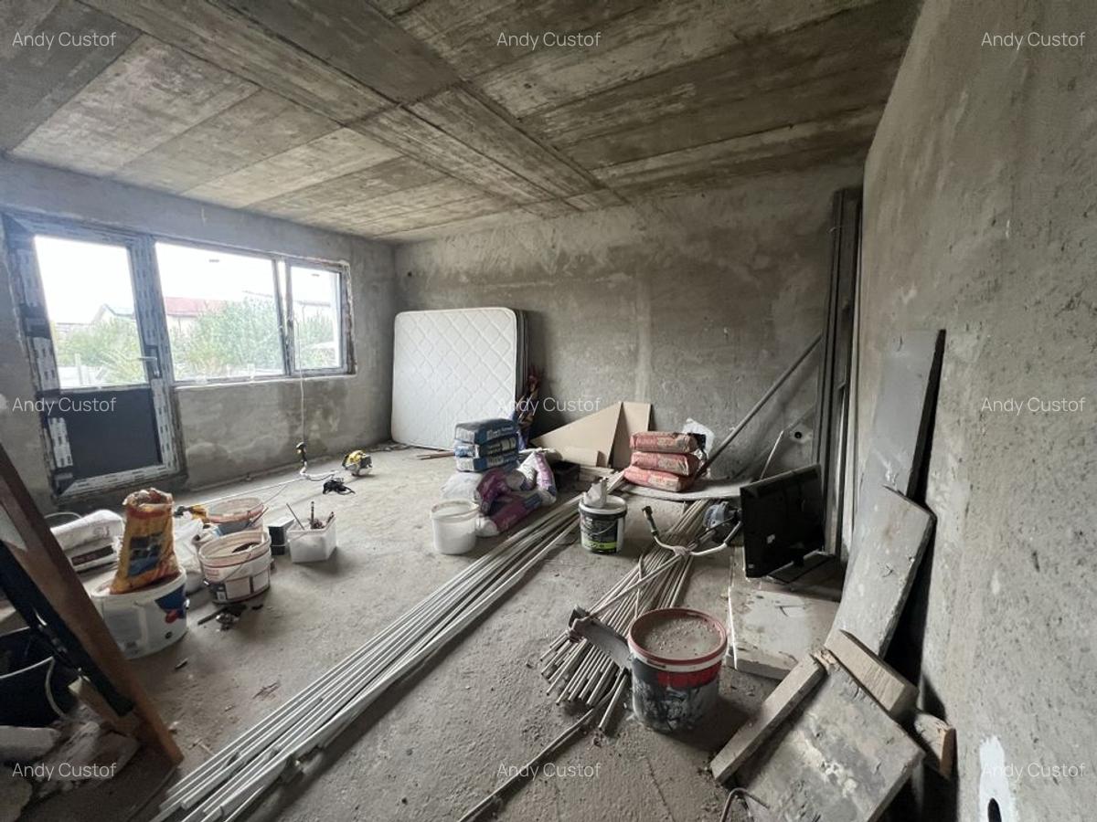 Duplex la gri 175 mp utili 58 mp demisol curte 180 mp  3 bai 3/4 dormitoare - 22