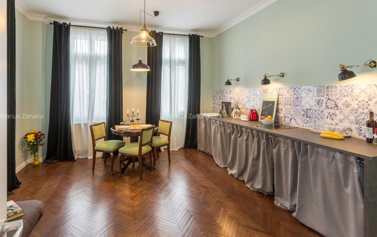 Vilă istorică complet restaurată și consolidată, curte proprie, 5 min de Unirii - 3