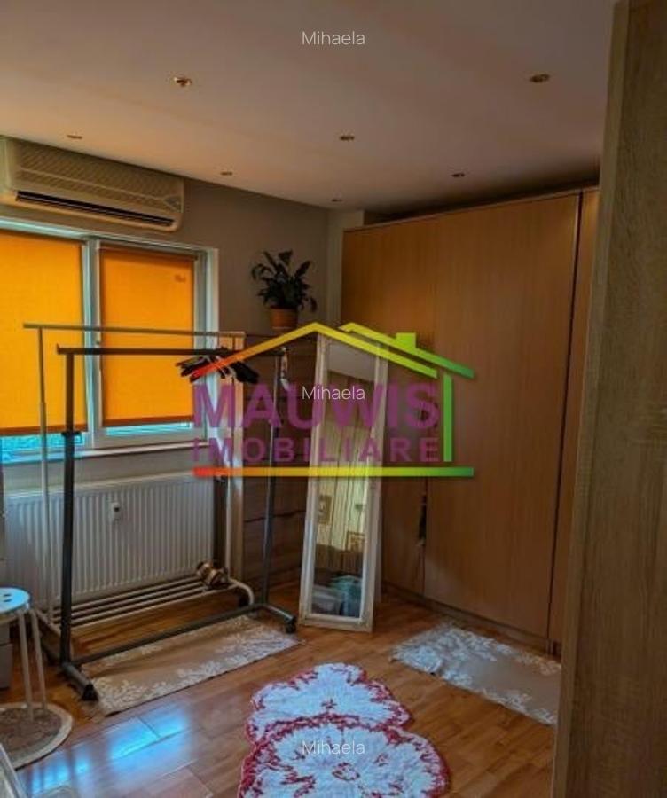 Mosilor / Eminescu / vis a vis de Bcr / et 4 / bl 1982 / - 7