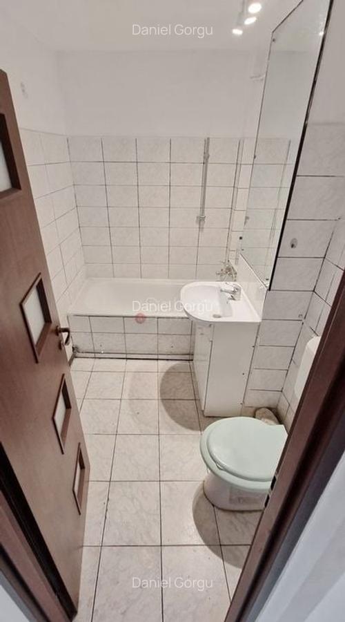 Apartament cu 2 camere decomandat, mobilat în Calea București - 6