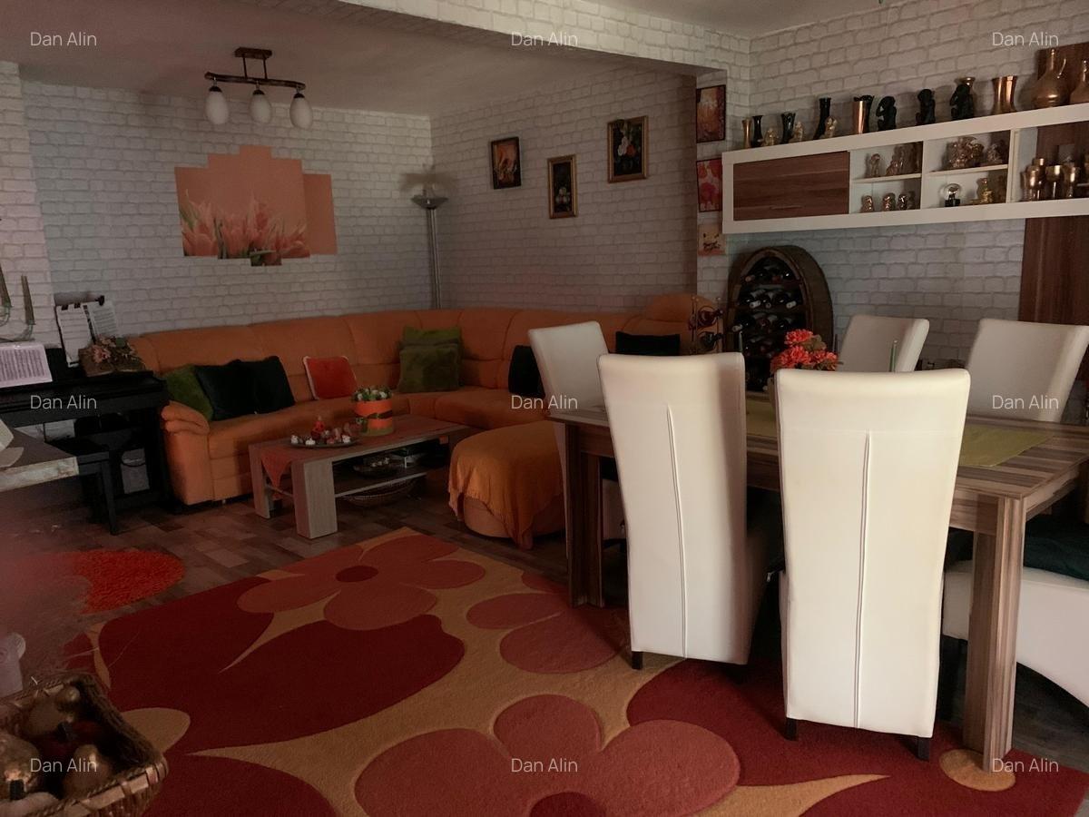 Giroc UM - Casa individuala 128 mp -338 mp Teren - Mobilată și utilată - 4