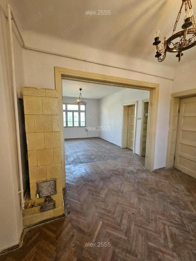 Floreasca-Barbu Vacarescu Apartament spatios in vila - Etaj 1 + pod amenajabil 159mp total - 2