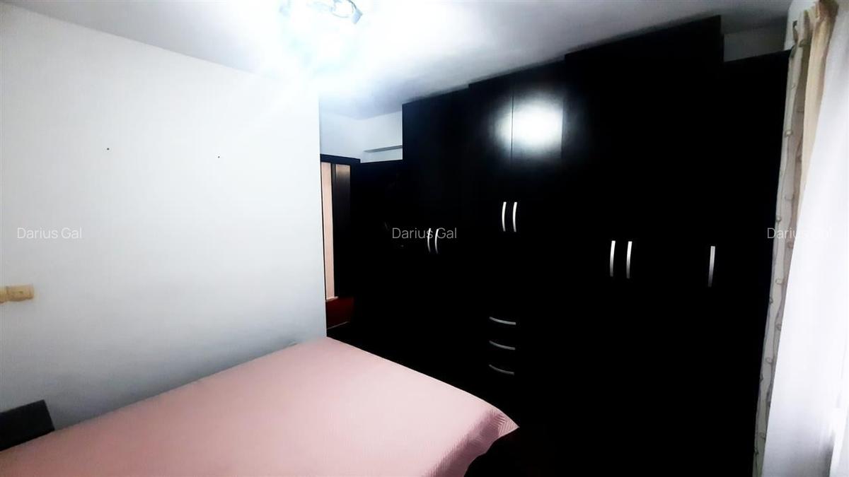 Apartament cu 3 camere decomandat în Rogerius - 5