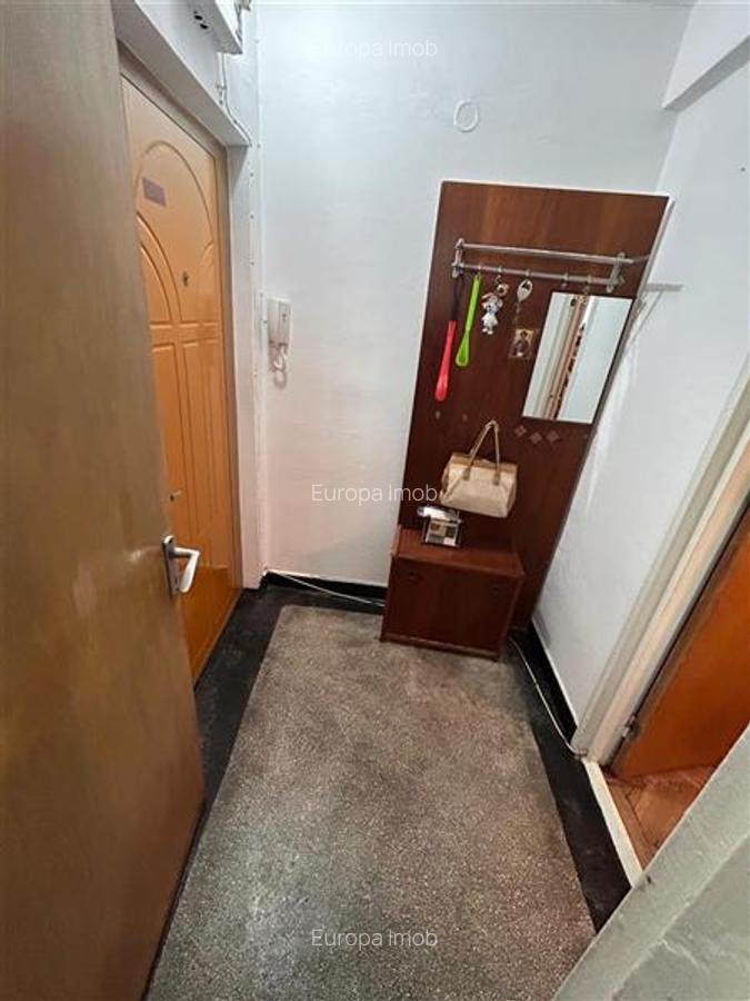Apartament cu 2 camere de vanzare zona 23 August Tulcea - 3