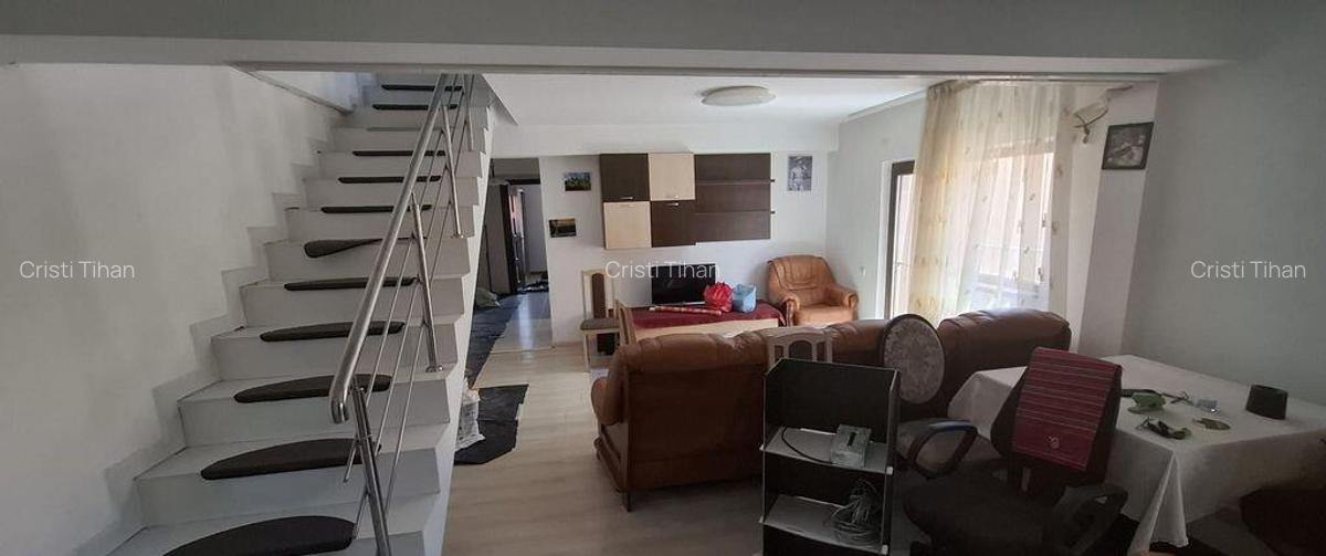 Apartament 3 camere Metrou Aparatorii Patriei - 1
