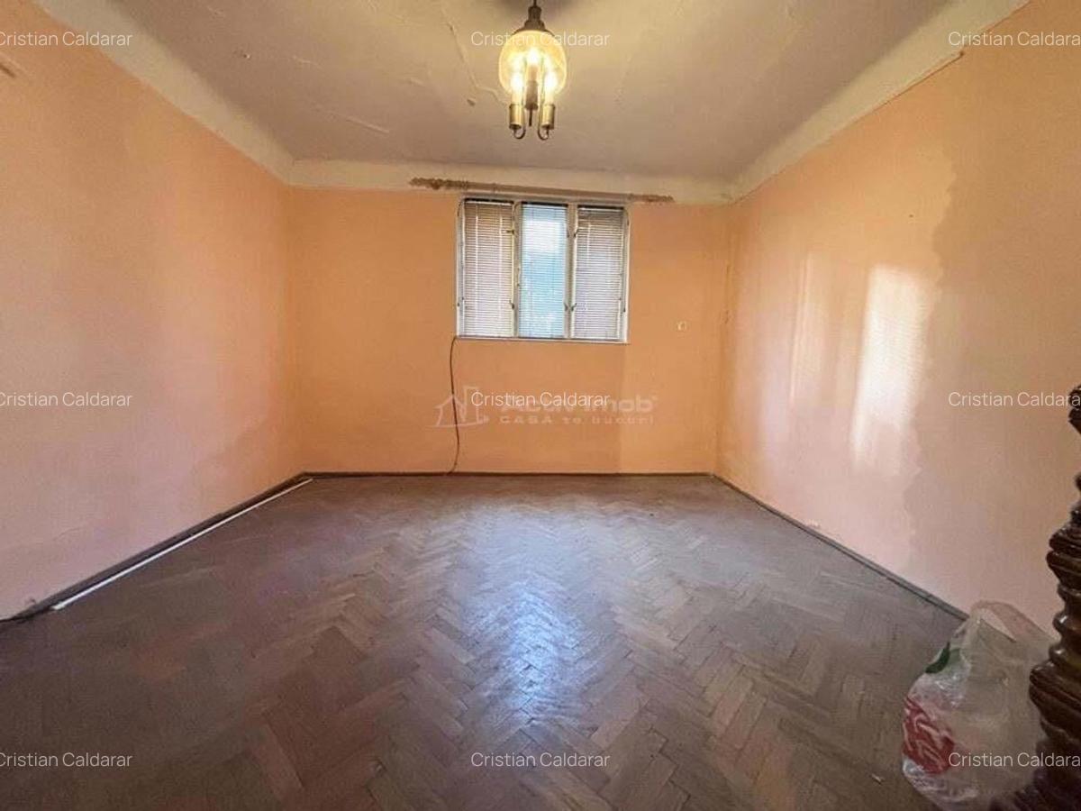 Casa singur in curte - intrare auto - 78 mp util - teren aferent 320 m mp - 2