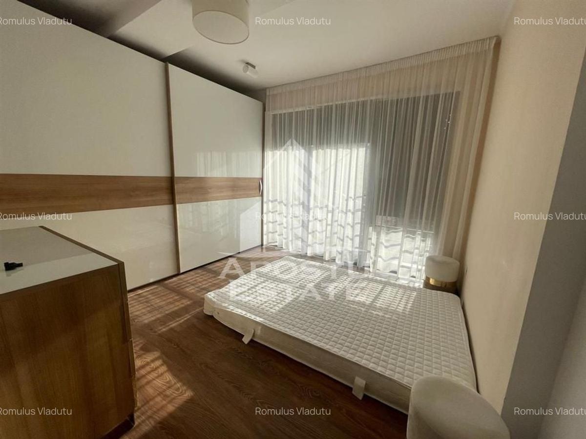 Apartament cu 3 camere la curte in zona Complexului Studentesc - 3