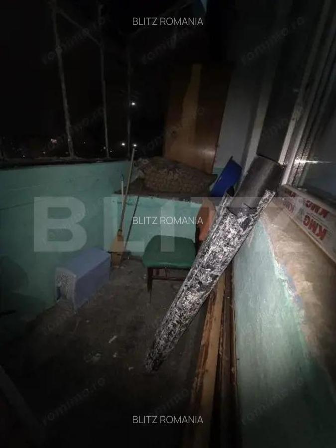 Apartament 2 camere Moreni Langa ?coala nr. 4 - 8