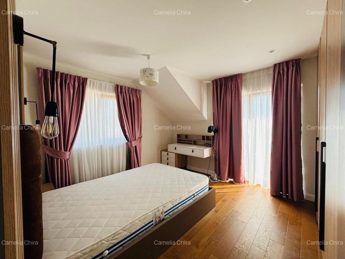 Casă cu 4 camere în Central - 23