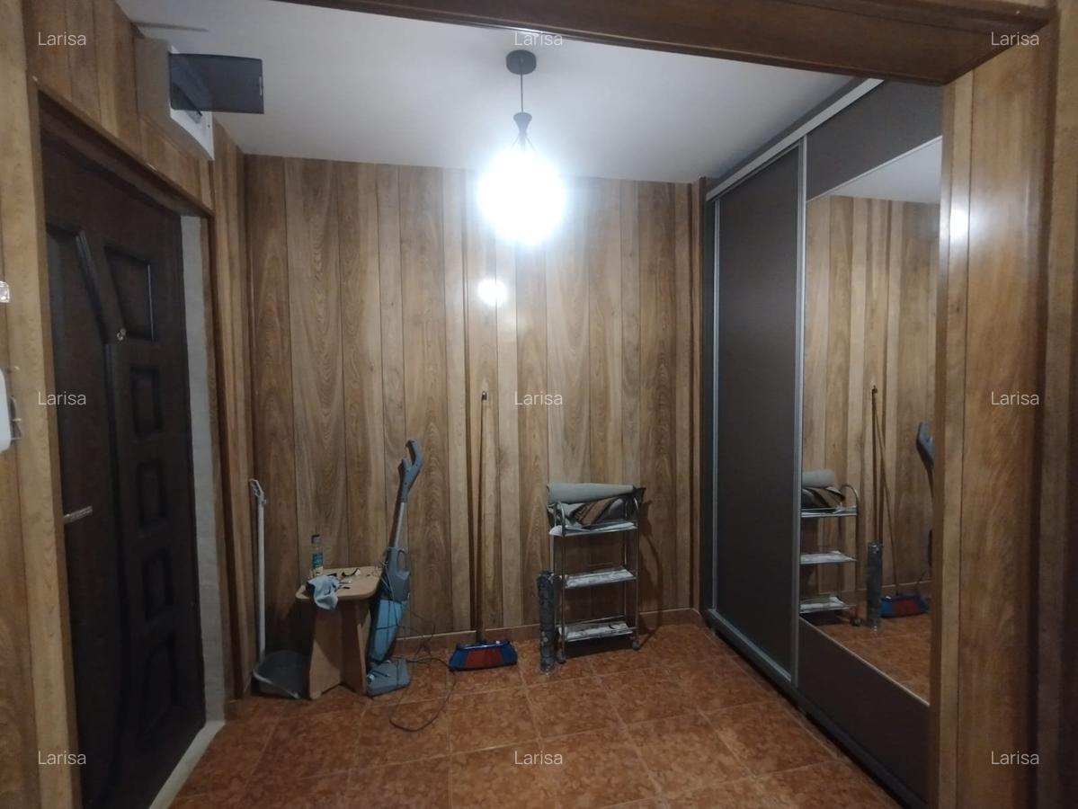 DACIA APARTAMENT CU 3 CAMERE DECOMANDAT LIBER ST 70 MP PRET 120000 EURO - 8
