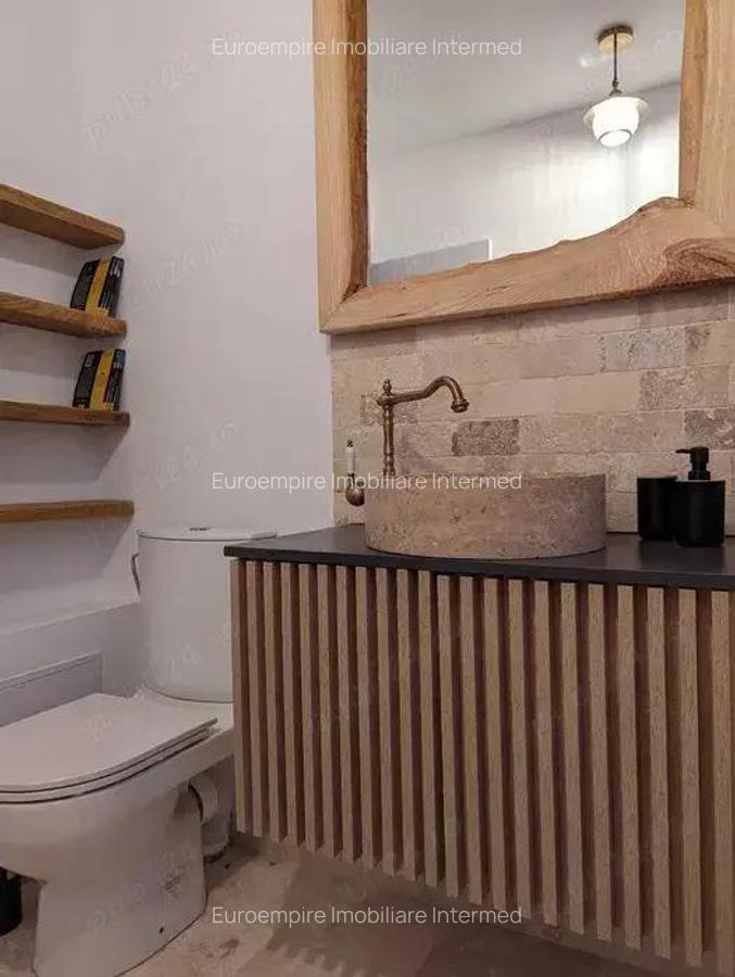 Vila de inchiriat P+1E+M in Mamaia-Sat - 12