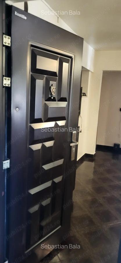 Apartament spa?ios cu 3 dormitoare + living 70 mp2 - 2