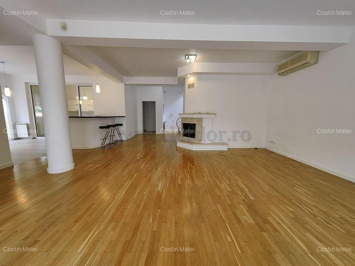 Vilă cu piscina langa British School - 4