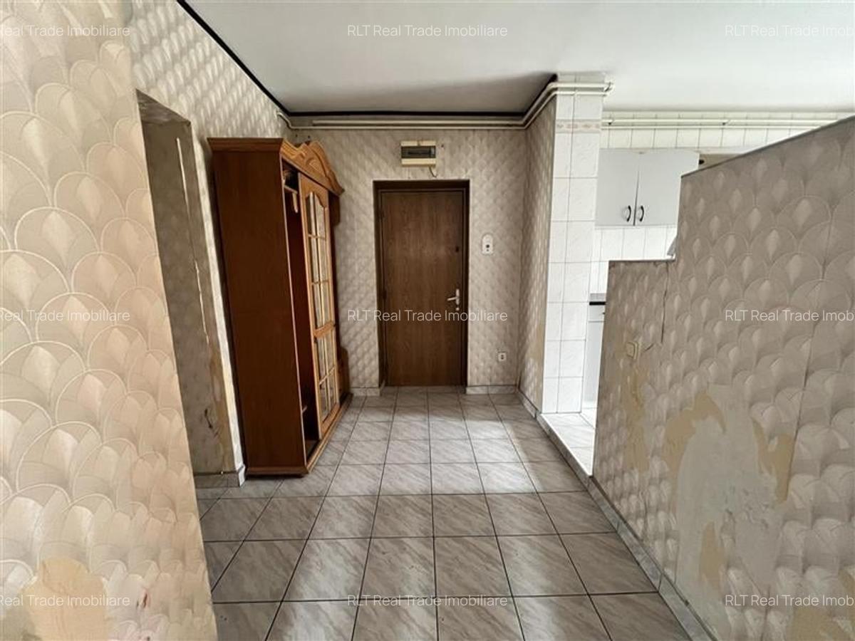 Apartament 3 camere, 2 bai , intrare Racadau - 12