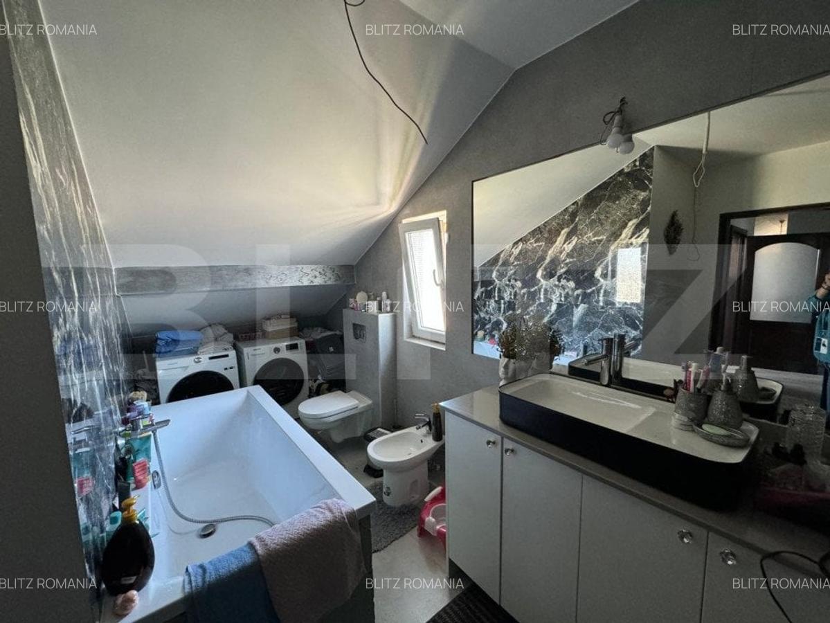 Penthouse ,4 camere , 177 mp , zona centrala ,Radauti - 8