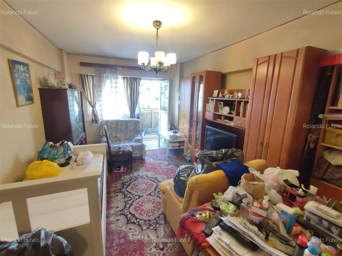 Vanzare apartament 4 camere Circului - 2