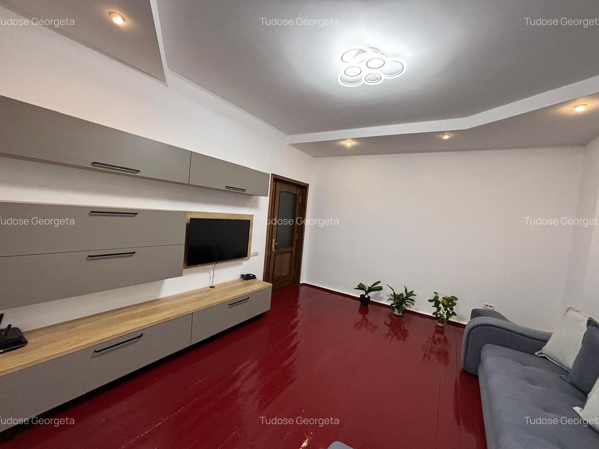 Casă cu 4 camere în Central - 4