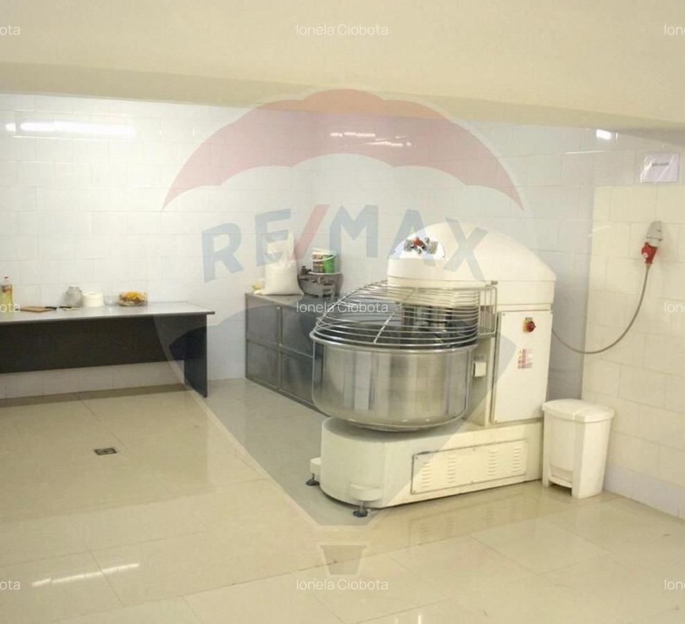 Spa?iu comercial de vanzare in Bod - 3