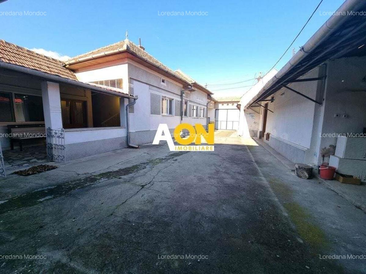 De vanzare casa 5 camere, 1092mp teren, Vintu de Jos - 2