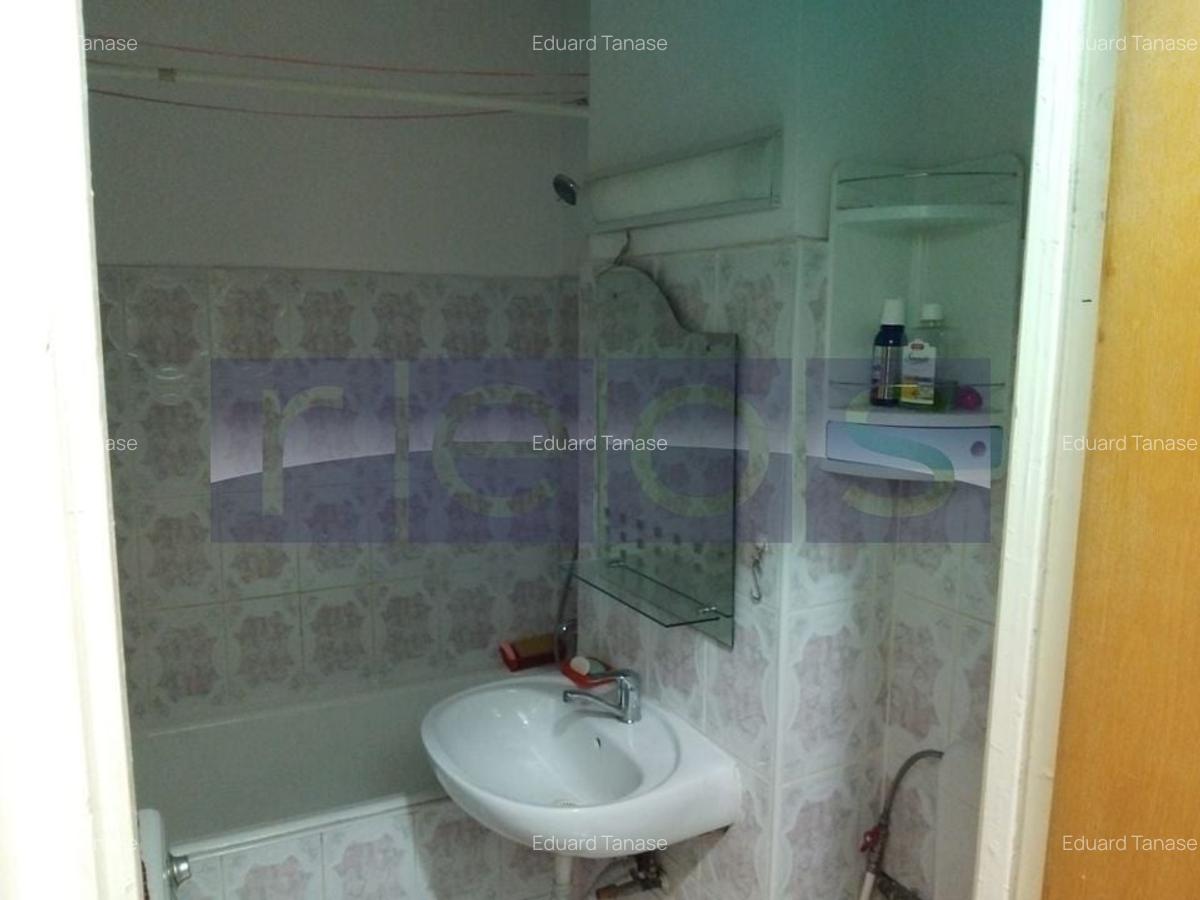 VANZARE 3 CAMERE I DECOMANDAT I METROU I RAUL DOAMNEI - DRUMUL TABEREI - 11