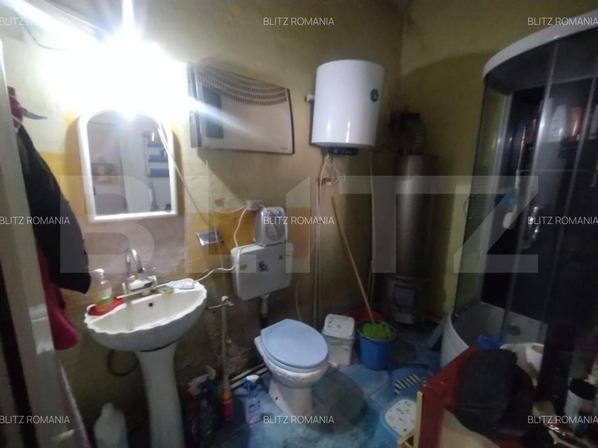 Casa renovabila, 120 mp utili ,teren 300 mp intravilan,zona Livezile - 7
