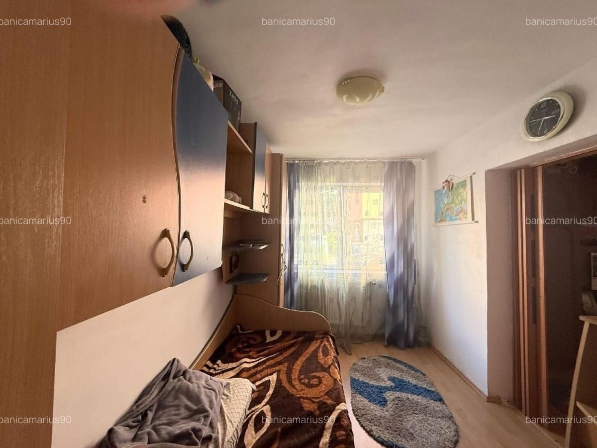 Apt 3 camere,45 mp, zona mall Tg Jiu - 12