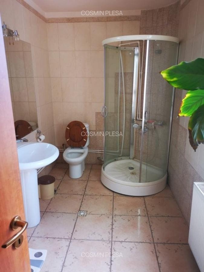 Casă cu 7 camere în Periferie - 8